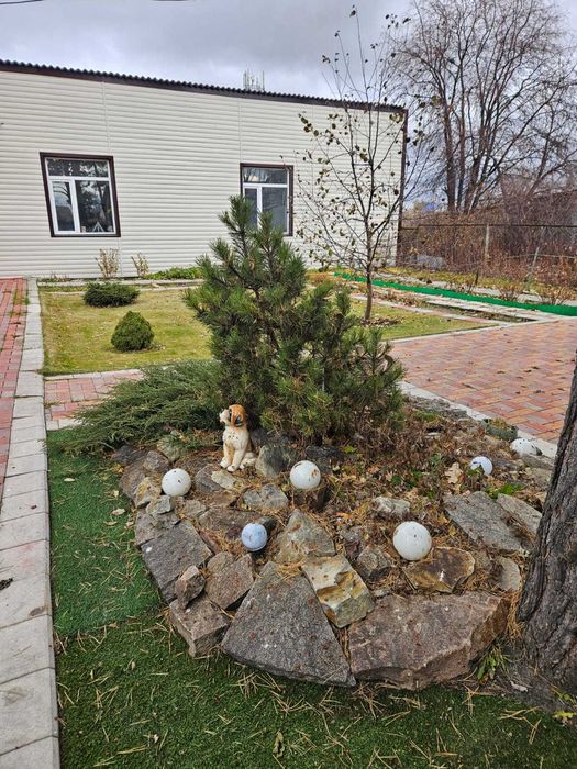 Продам  кирпичный коттедж