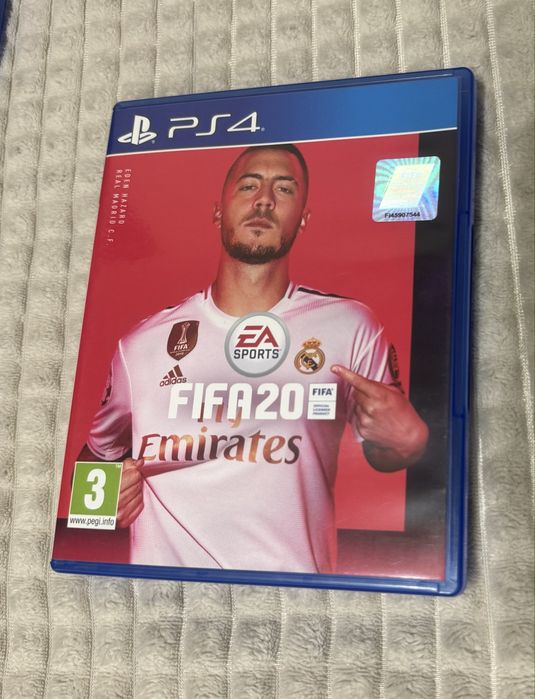 Колекция игри Fifa за PS4 отлично състояние