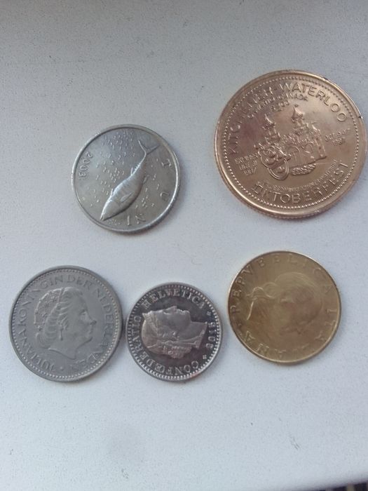Monede străine de colecție
