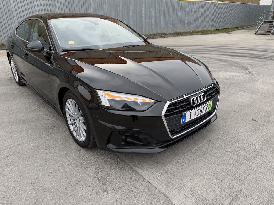 Vind audi a5 2.0 tdi hibrid an 2021 stare impecabila