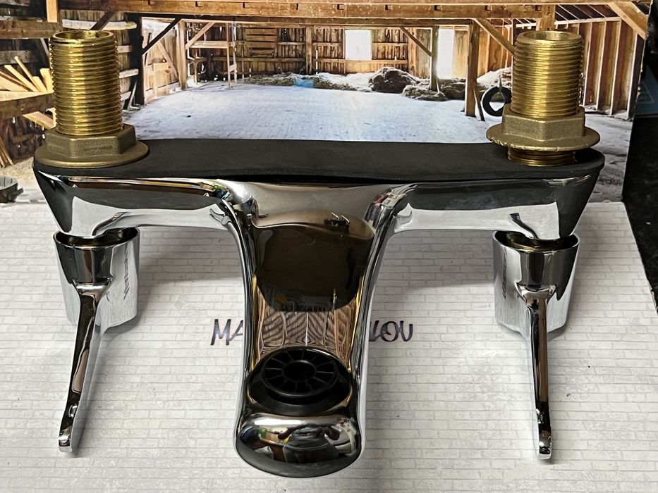 Смесител Топла и студена