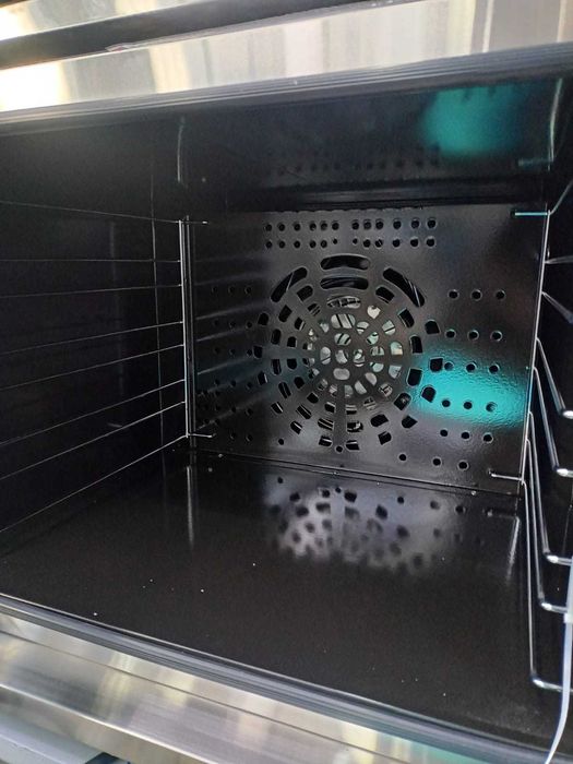 Конвекционная печь EC01E