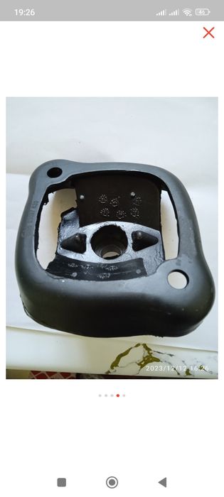 Опоры двигателя Мерседес.