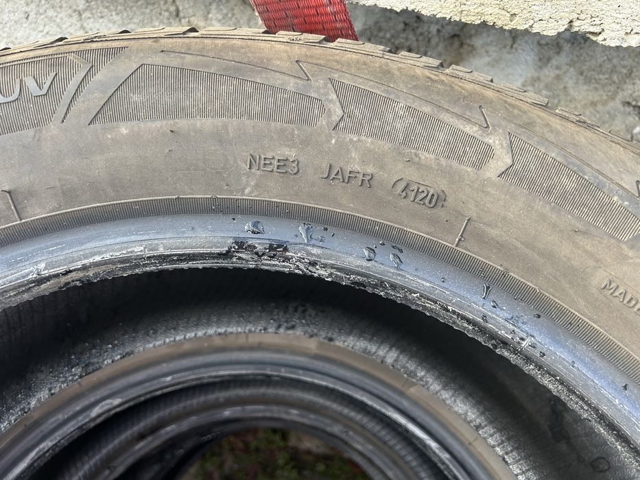 4 зимни гуми goodyear 215 65 17 dot 4120