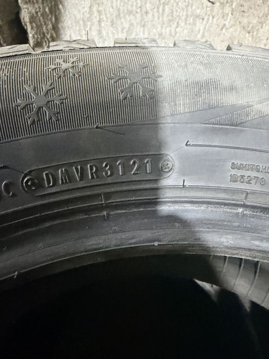 Продам резину 255/50R20