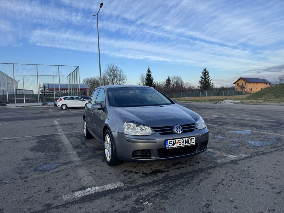 Volkswagen Golf – Benzină – 2006
