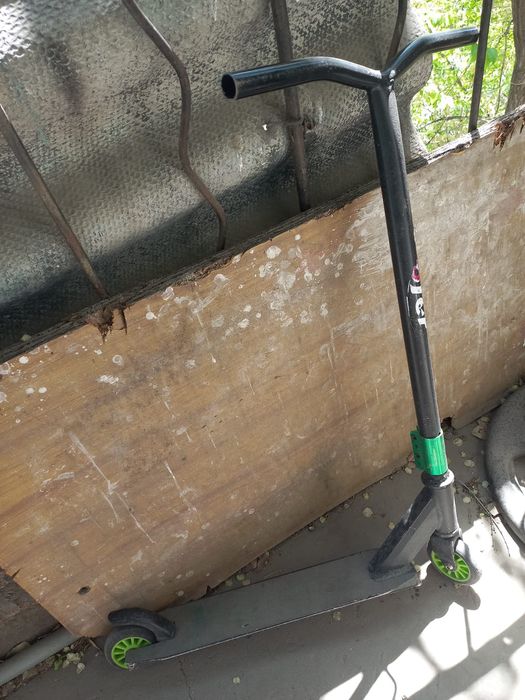 Продам Самокат б/у