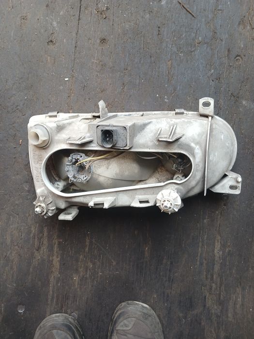 Фара Фольксваген Гольф3 правая