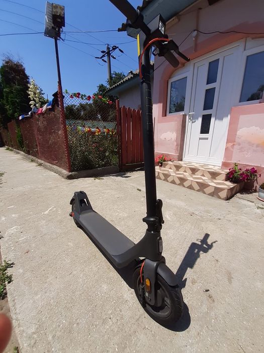 Vand trotineta xiaomi !