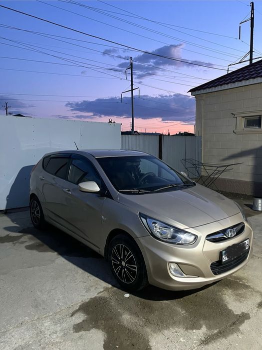 Hyundai Accent 2013