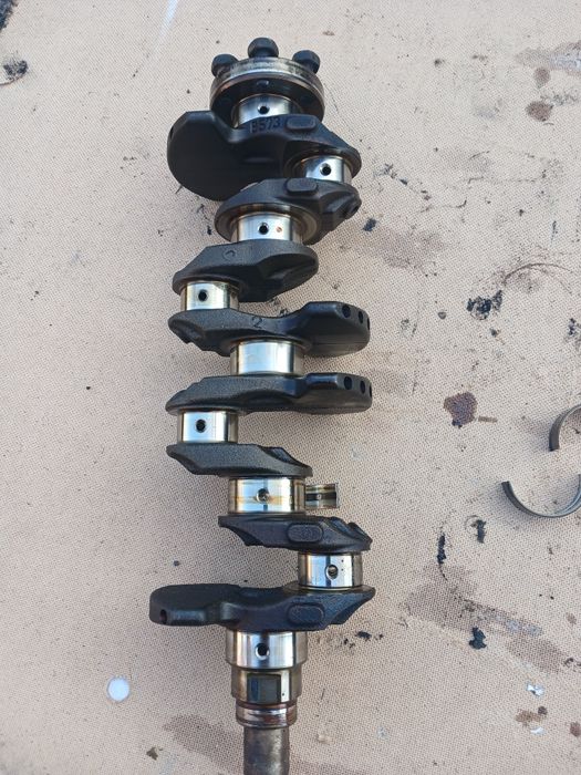 Масляный насос Мазда 323 двигатель ZL