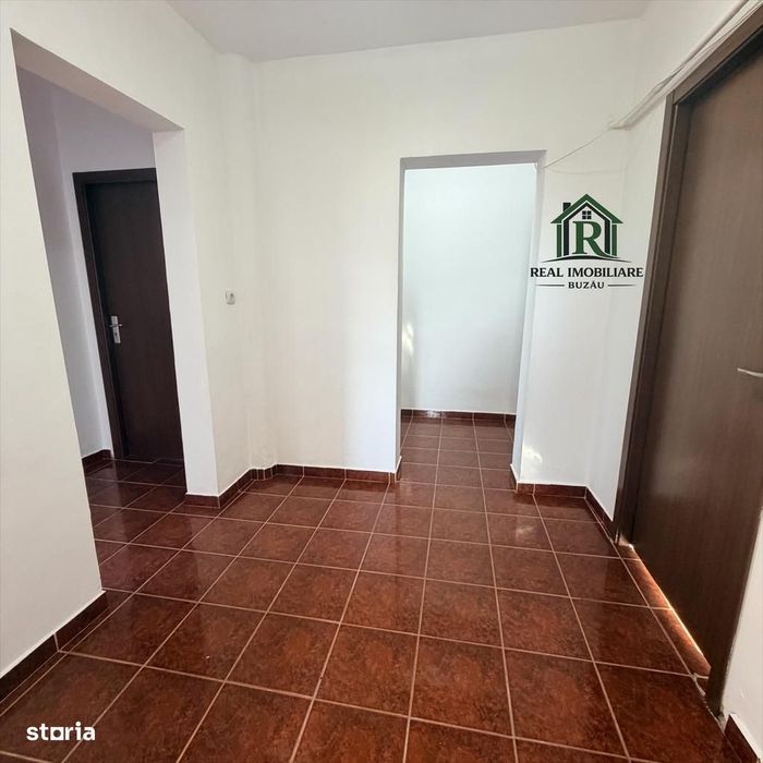 Apartament 3 camere, decomandat, disponibil imediat !