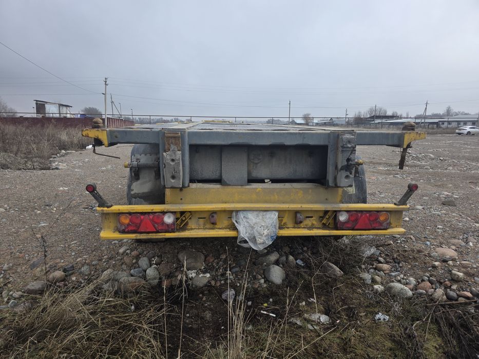 Продам контейнеровоз в хорошем состояние