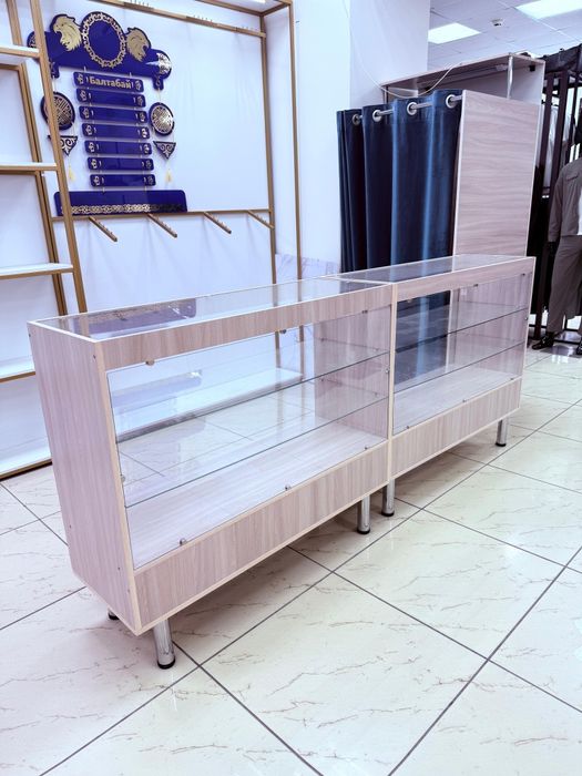 Продам витрины для одежды