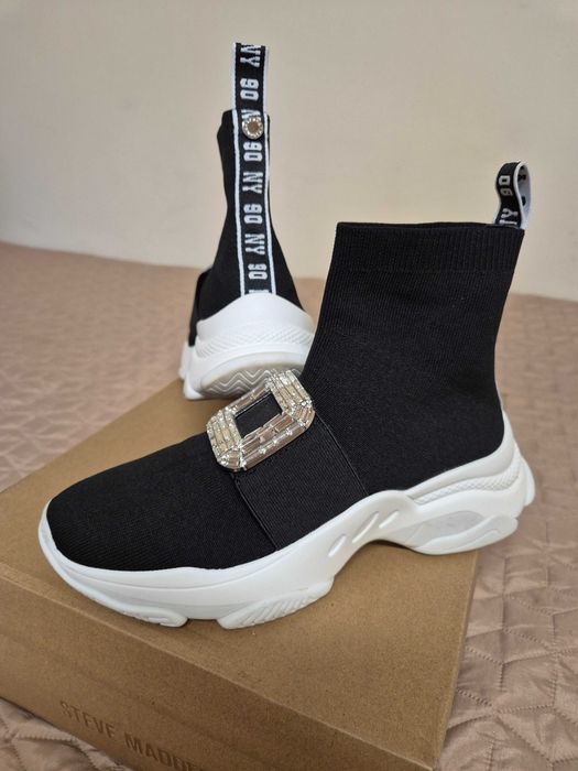 Спортно-елегантни обувки тип чорап "Steve Madden"