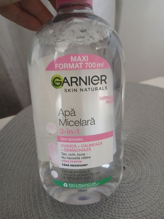 Apă micelară pt femei