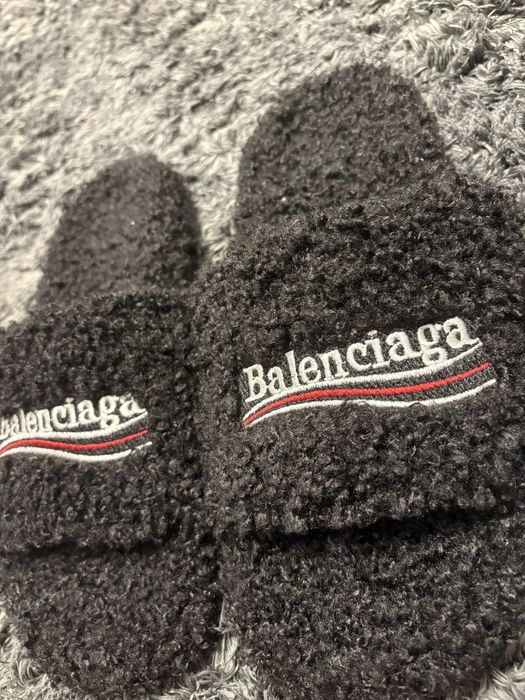 papuci balenciaga fluffy