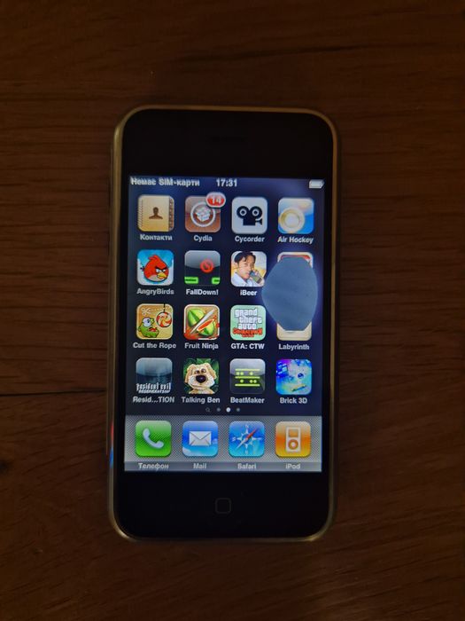 Iphone 2g, first iPhone, Първи айфон.