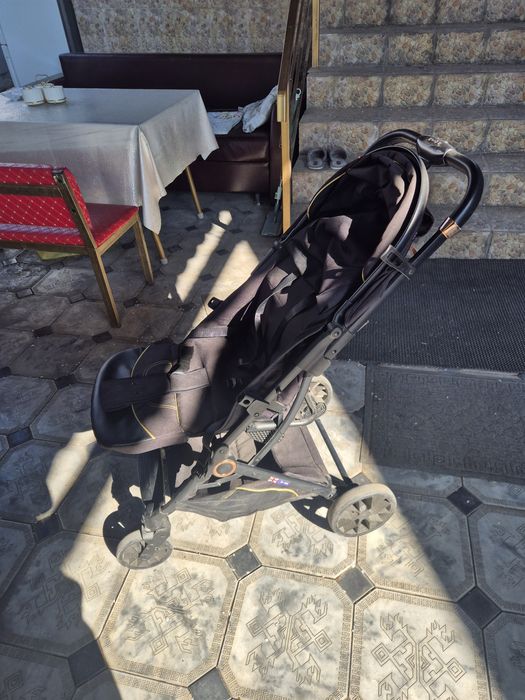 Продается детская коляска