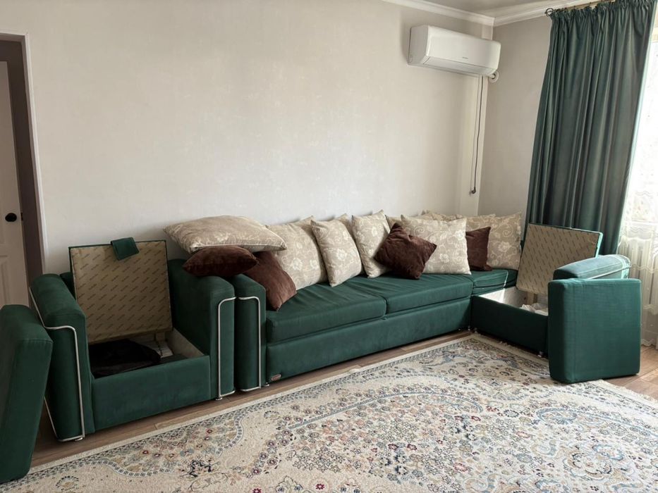 Продаю большой диван