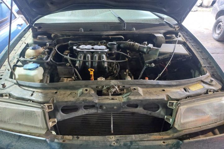 Trager / Calandru + Radiator Apa Skoda Octavia prima generatie