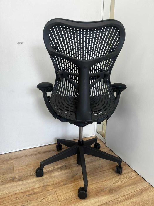 Refurbished Herman Miller Mirra 2 Graphite