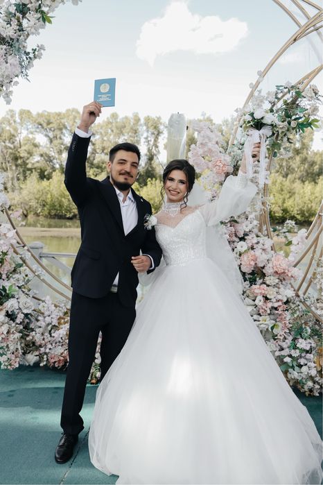 Свадебное платье