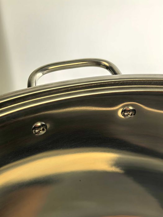 Oala inox 40x27 cm 34 litri cu capac metal 380 lei