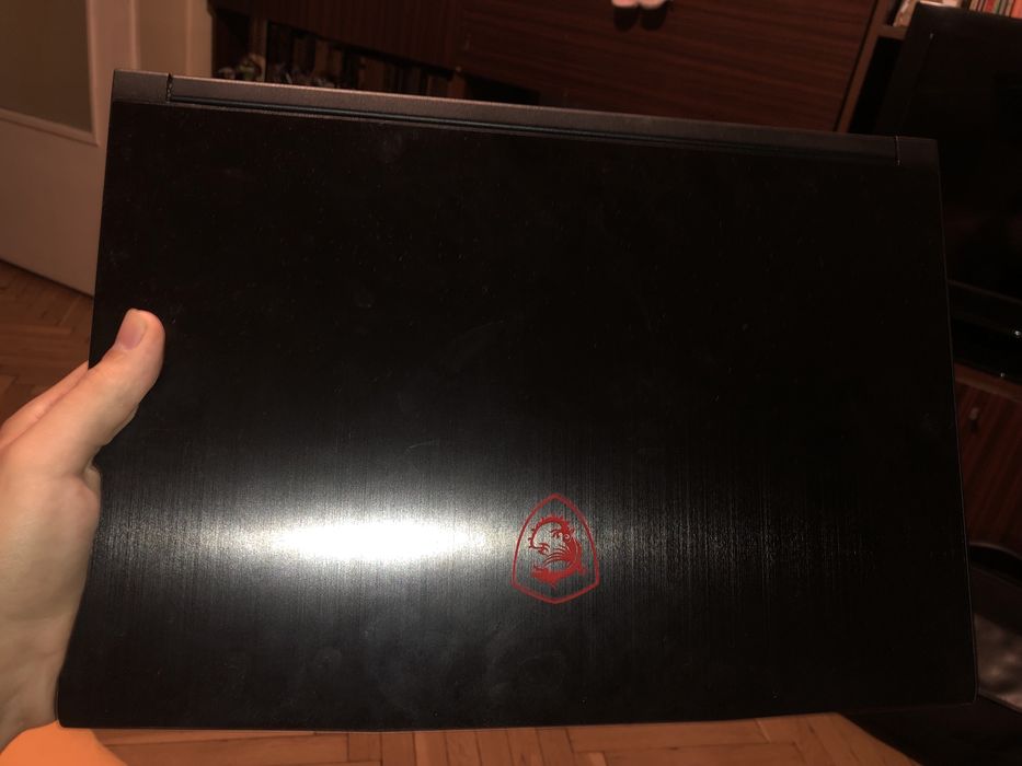 MSI геймърски лаптоп