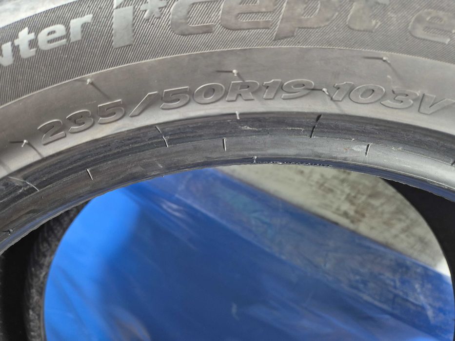 235/50/19 103V Hankook