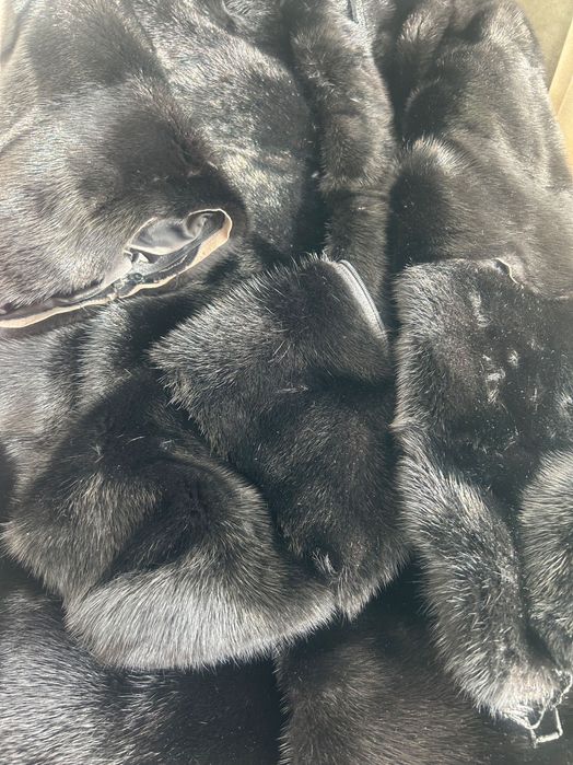 Продам шубу норковую