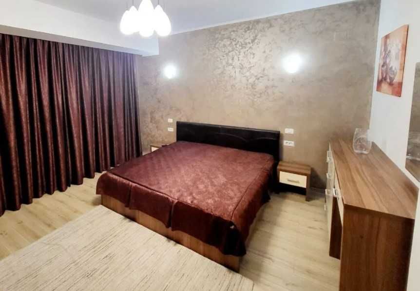 Дава се под наем Тристаен апартамент в Пловдив, Център - 90 кв.м за 346.8 € - Снимка #1