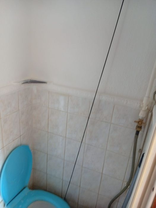 Închiriez camera de cămin transformata in garsoniera