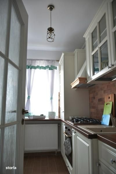 Ap. 2 Camere- Tineretului, Centrala, Bucatarie Inchisa, Metrou 5 Min
