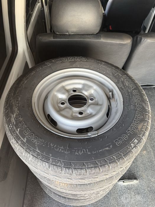 R12 kumho balon laboniki