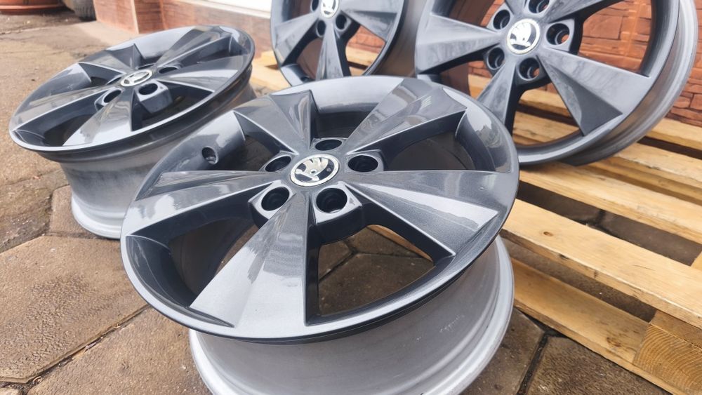 5х112 16 цола Skoda