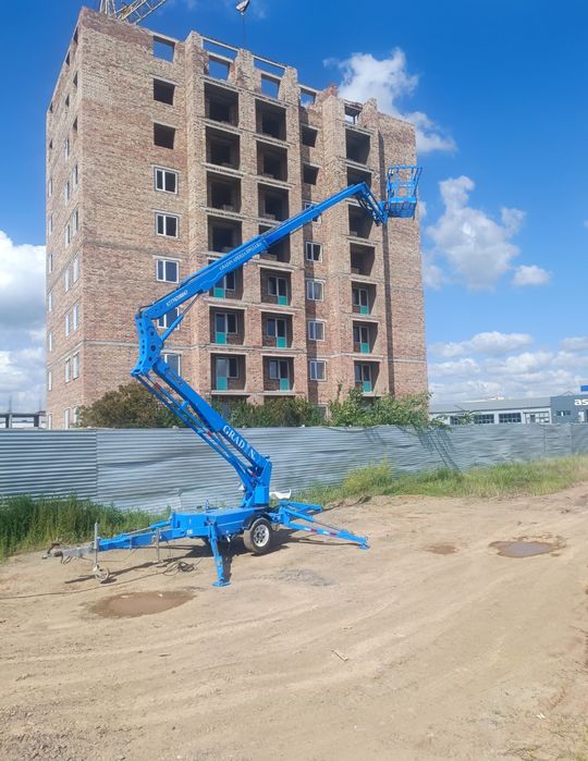 Подъёмник самоходный 18 метров