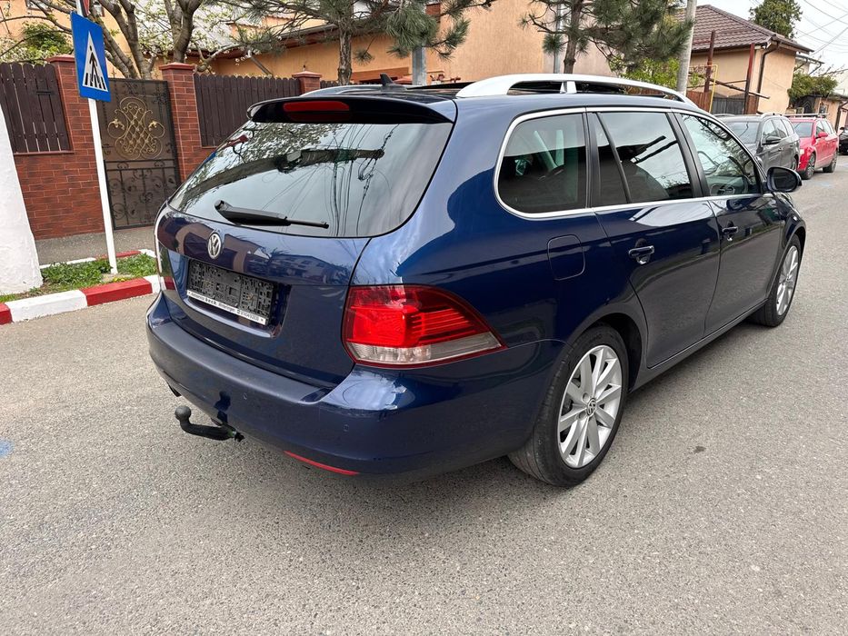 Vw Golf6 Bi-xenon/Panoramic/Camera marșarier/Navigație