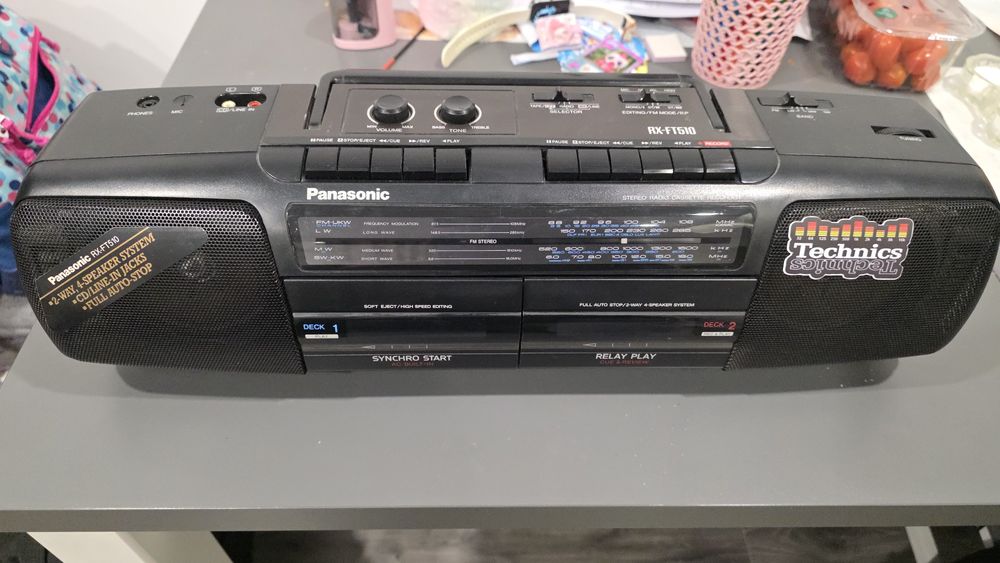 Panasonic radio casetofon 
Formats: Tape, Tuner

Loudspeakers: 2 x 100