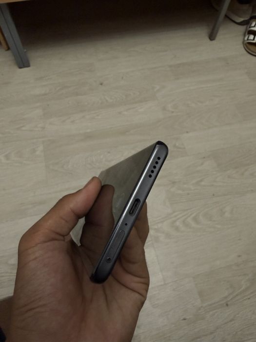Honor      X 9 c