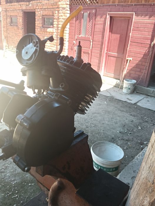 Motor de bicicletă în 2t 80cc cu piese sport 4.5cp!! Vând și piese separat