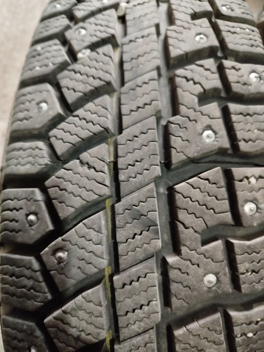 Шины R 15 в отличном состоянии