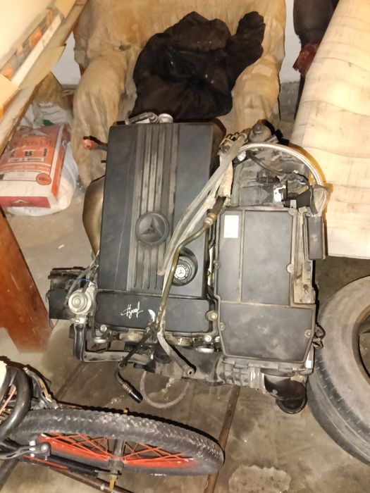 Мерседес 211 Продам двигатель 1.8 компрессор 271 двигатель