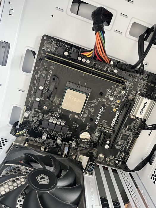 Срочно продам Процессор ryzen 5 1600 +клавиатура + наушник