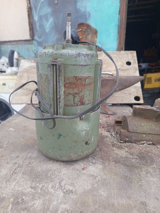 Продам электродвигатели разные