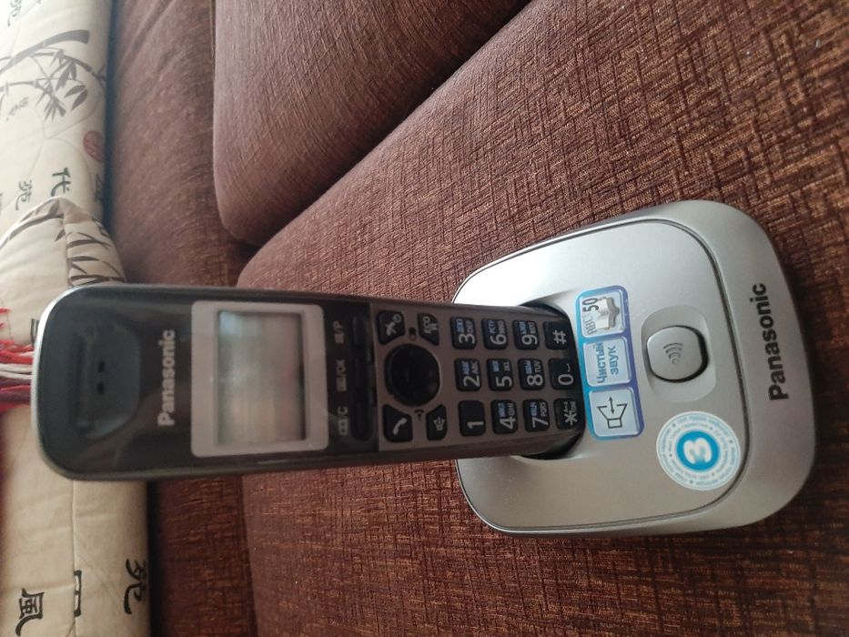 Продам стац телефон