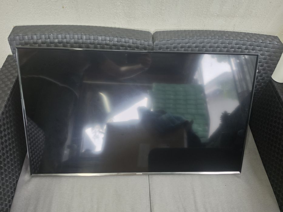 TV Samsung 110cm diag