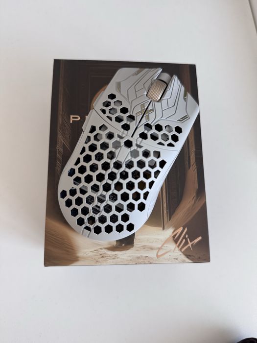 Finalmouse ULX Clix Medium