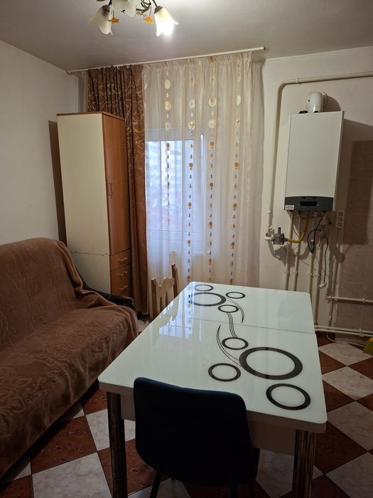 vand apartament 2 camete cofort 1 sporit zona ultra central