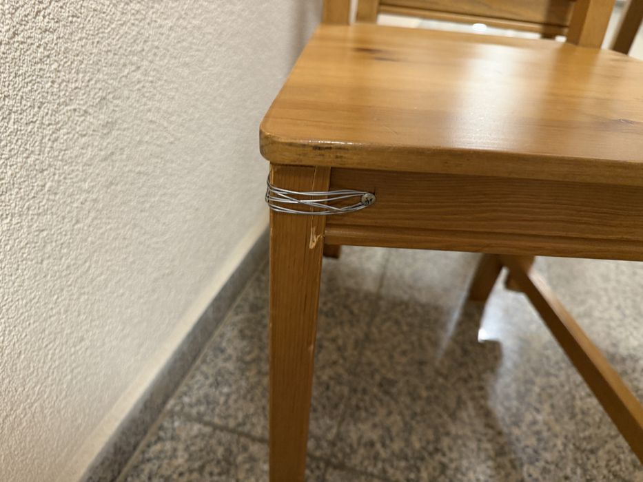 Vand urgent mobilier tv si masa